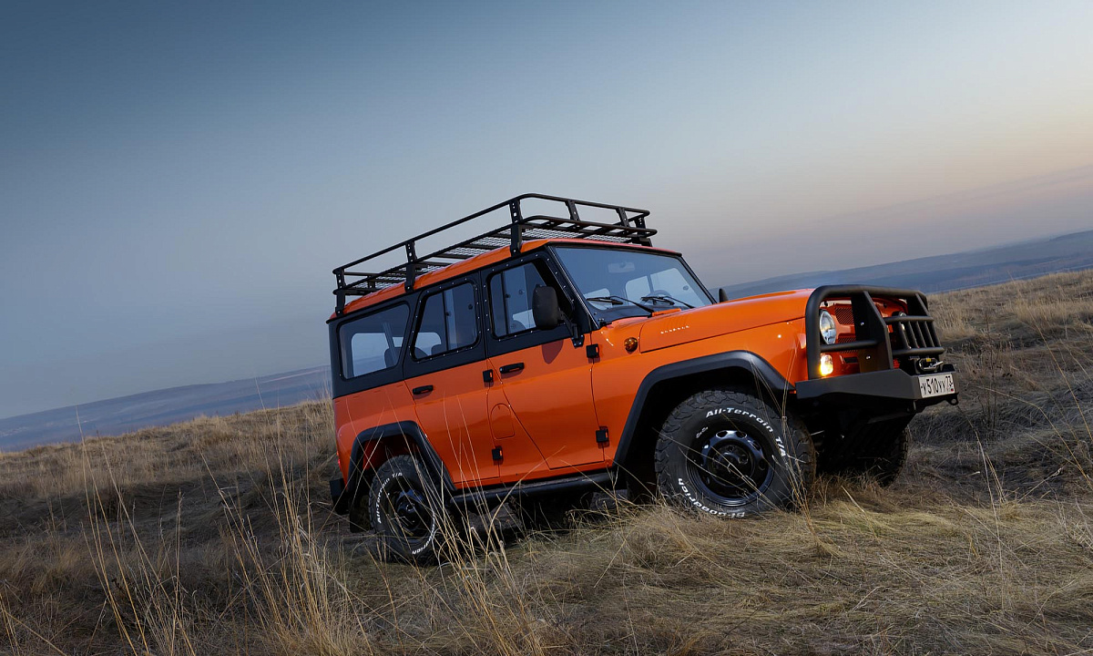 Наперекор слухам: УАЗ "Хантер" не сдается - фото с конвейера и суровая реальность легенды