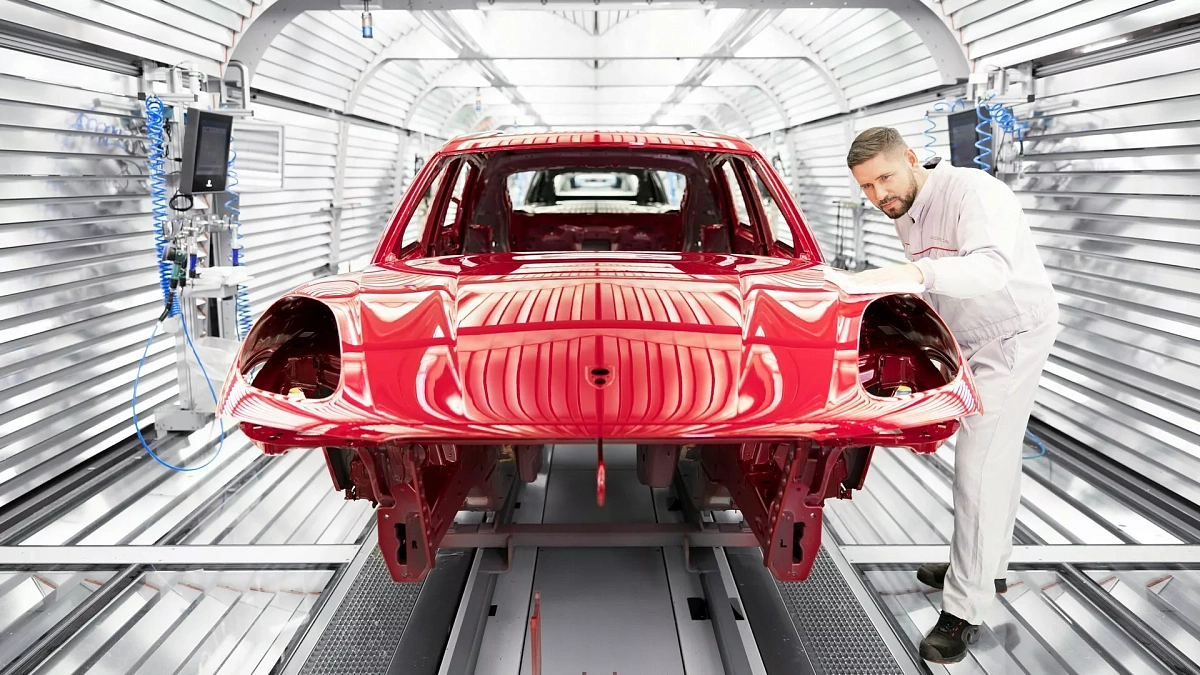Компания Porsche готовится к запуску производства электрокара Porsche Macan EV в Лейпциге в конце 2023 года