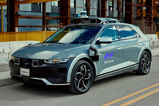 Сервис Uber получил электро-кроссоверы Hyundai Ioniq 5 с автопилотом 