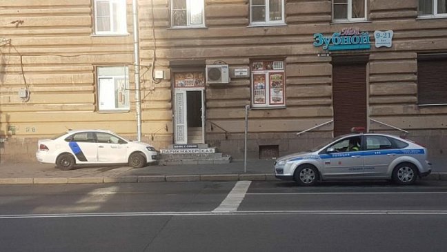 В Санкт-Петербурге очередное ДТП с каршеринг-автомобилем