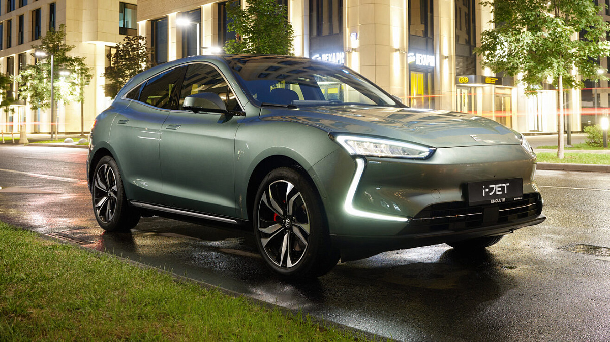 Эксклюзив в России: Evolute i-JET - всего 39 экземпляров в 3 дерзких цветах
