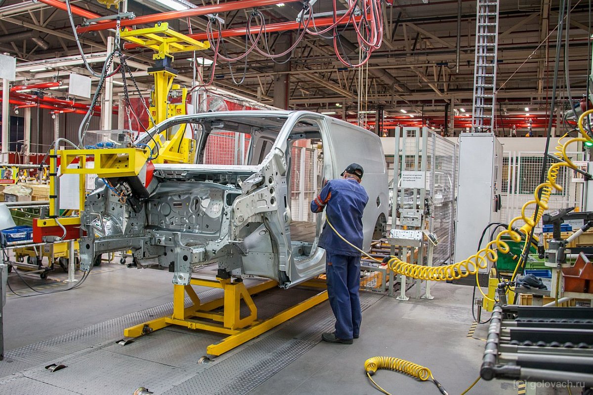 Производство авто в Калуге приостановят из-за нехватки компонентов