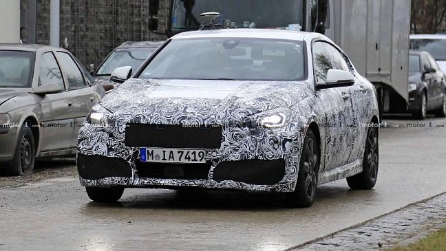 На трассе Нюрбургринг тестируют новый BMW M235i Gran Coupe 