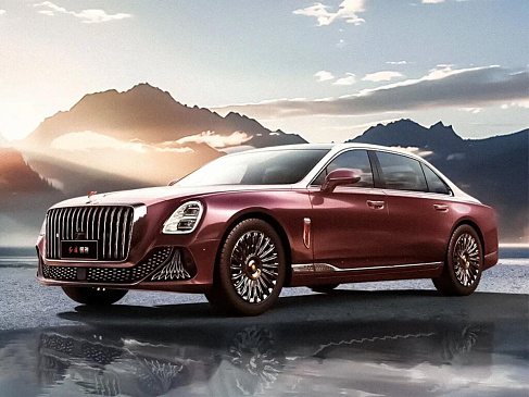 В I полугодии автодилеры в РФ могут получить новый представительский седан от Hongqi