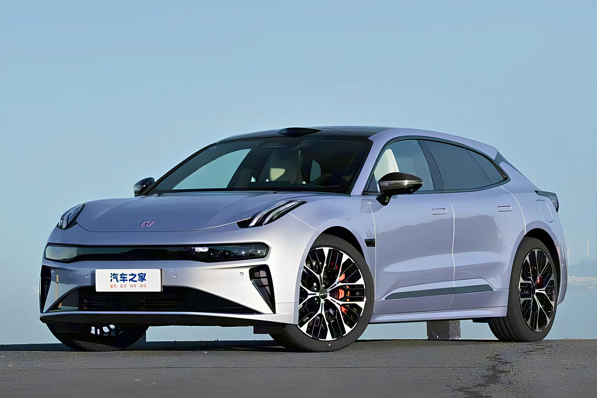 Новый Zeekr 001: 925 л.с. и пробег 730 км — цена восхищает