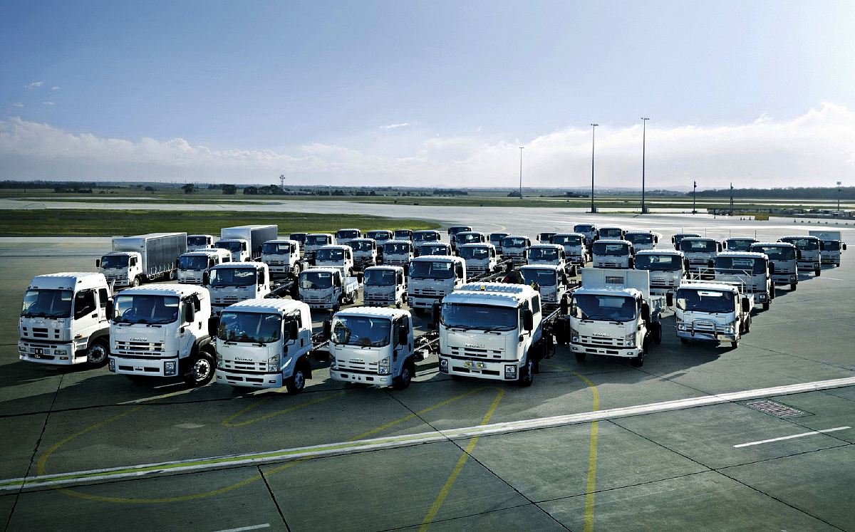 Продажи новых грузовых машин в России выросли на 40% в 2023 году