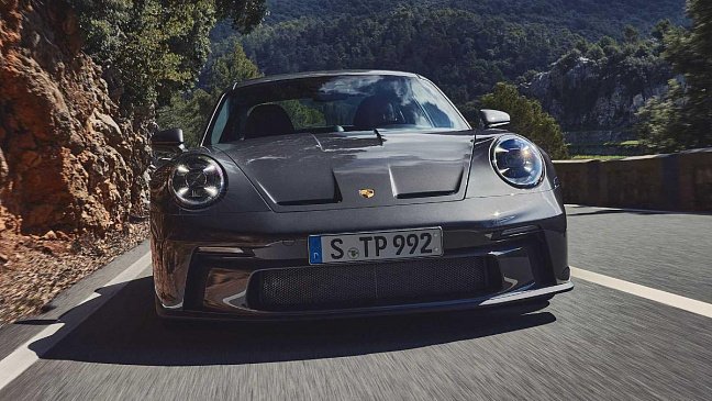 Porsche представила обновленный 911 GT3 в версии Touring