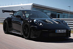Компания Porsche показала мощный 911 GT3 RS 2023 года на тизере