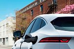 Jaguar представит конкурента Tesla Model X