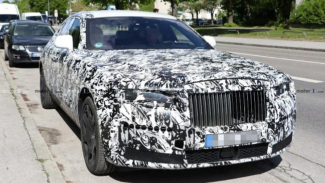 На тестах замечена обновленная версия представительского Rolls-Royce Ghost 