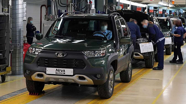 Автоконцерн АвтоВАЗ возобновил сборочный процесс внедорожника Lada Niva на три дня