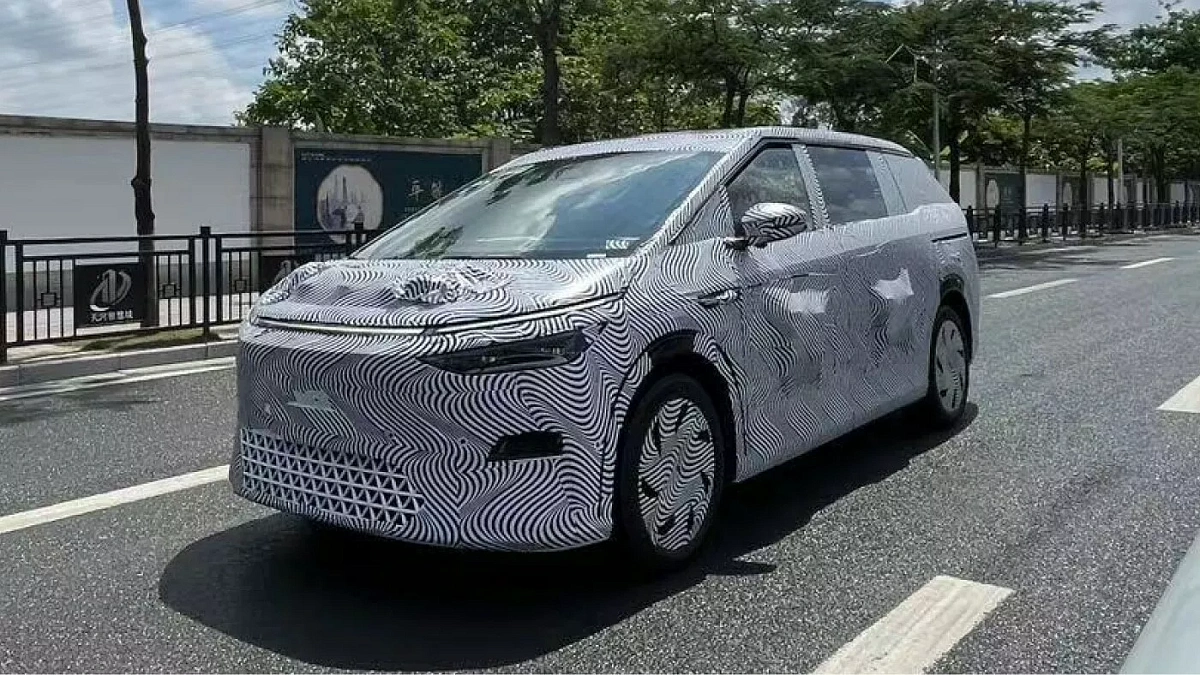 Компания Xpeng из Китая обошла BMW и готовит к производству электрический минивэн с индексом X9