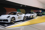 Экскурсию по музею Porsche проводит специальный дрон