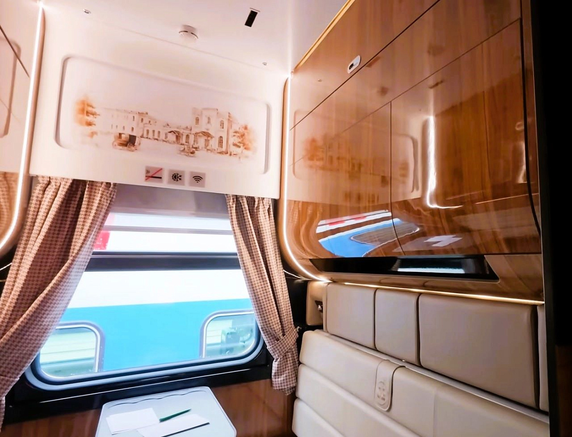 Когда-нибудь все российские вагоны СВ станут такими, а пока они ездят только по нескольким маршрутам