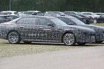 BMW тестирует электрическую версию флагманского седана 7 Series 
