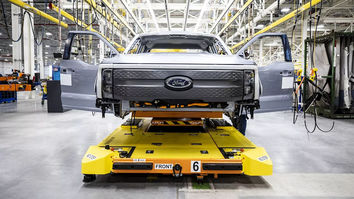 Сорокадневная забастовка UAW обошлась Ford в 1,3 млрд долларов