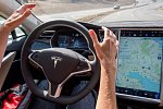 Автопилот Tesla могут получить другие автомобили