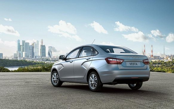 Какую сумму россияне потратили на автомобили LADA?
