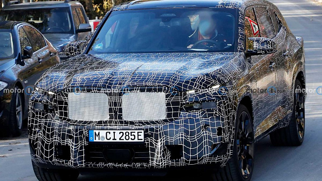 Компания BMW вывела на дорожные тесты новый кроссовер BMW X8 Coupe