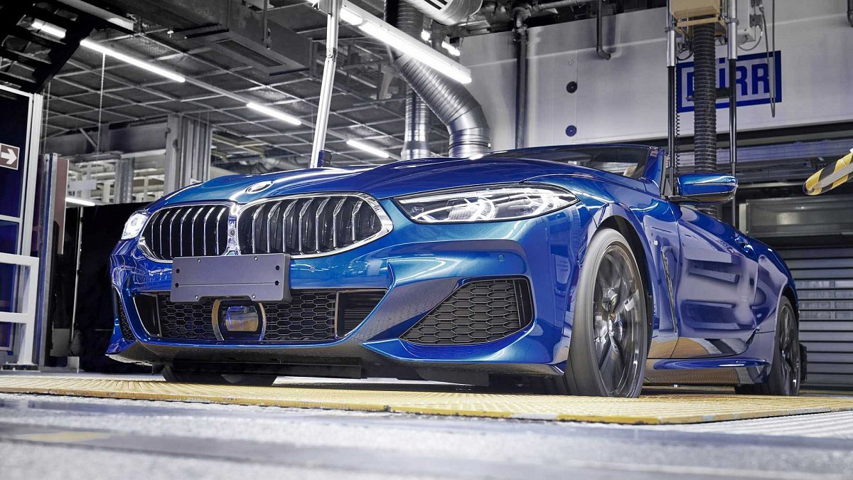 BMW 8-Series convertible получил две модификации