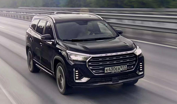 Полноприводный 7-местный кроссовер Jetour X90+ получил рублевые прайсы