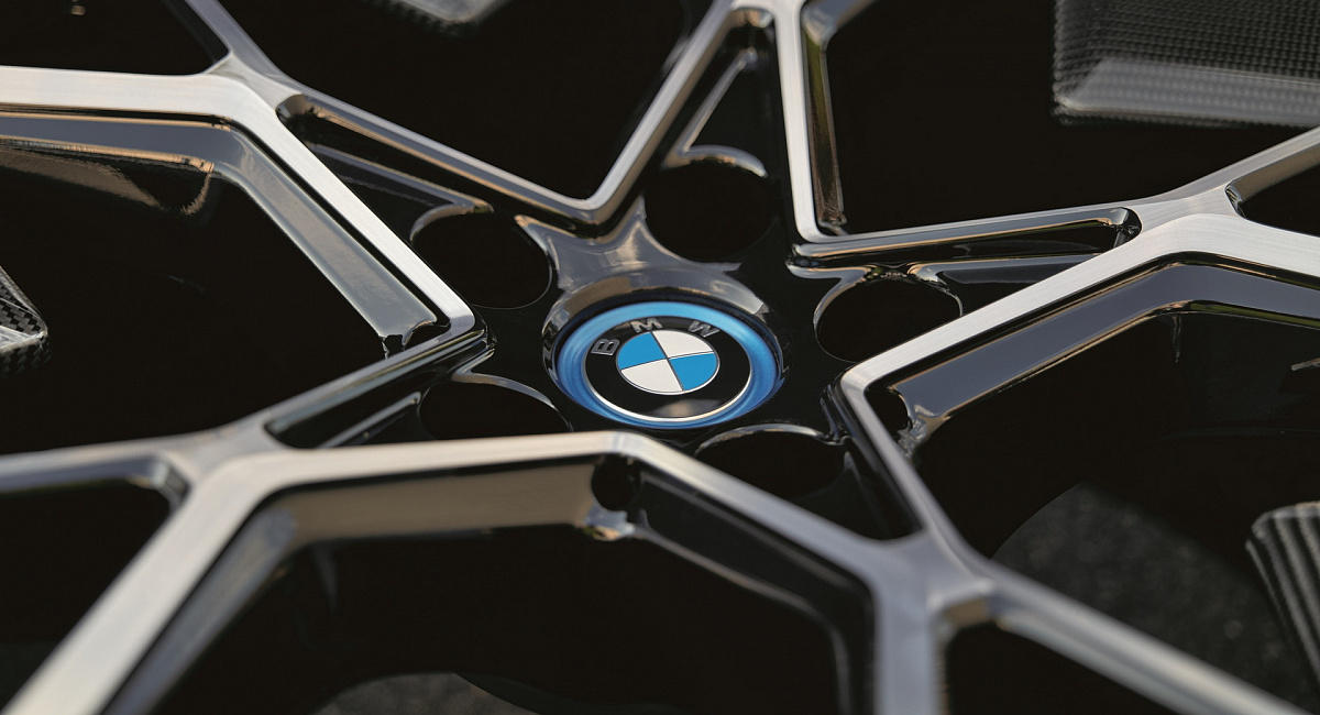 BMW и Mini будут использовать только экологически чистую энергию для выпуска алюминиевых колес с 2024 года