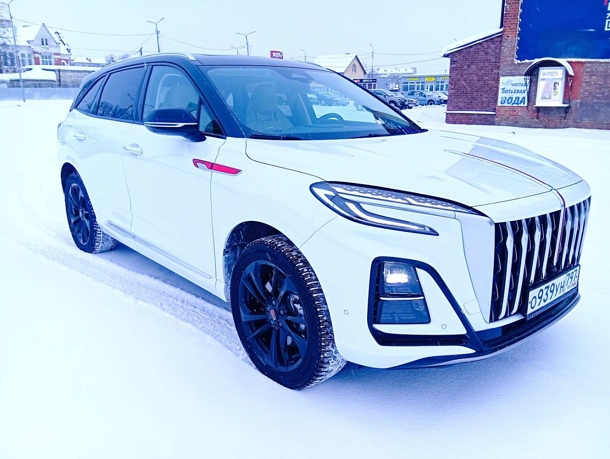 Тест-драйв Hongqi HS3 – китайские кроссоверы премиум-класса стали доступными