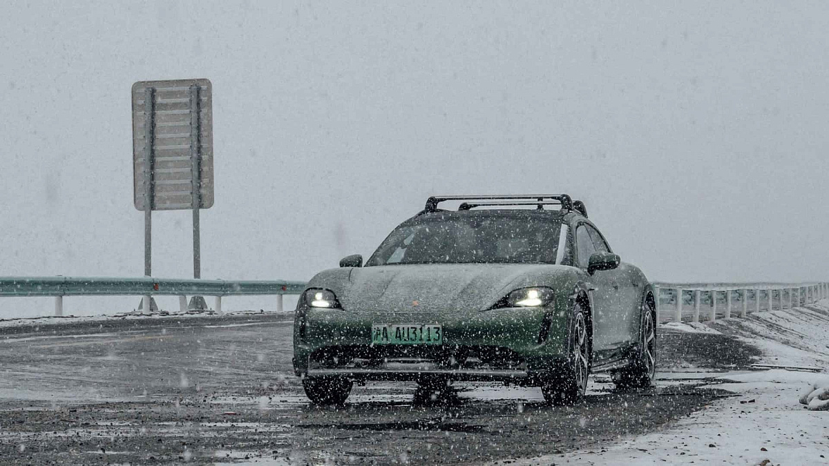 Porsche Taycan Cross Turismo установил новый рекорд по высоте, покорив Тибет