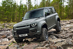 У дилеров РФ появился новейший 635-сильный внедорожник Land Rover Defender