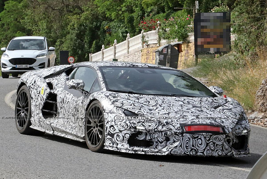 Компания Lamborghini вывела на тесты электрического преемника Lamborghini Aventador 2023 года