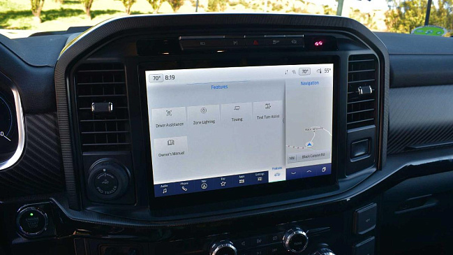 Ford не откажется от Apple CarPlay и Android Auto в своих автомобилях