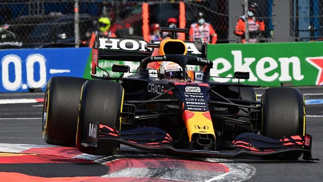 Макс Ферстаппен захватил лидерство после пятничных свободных заездов Гран-при Мексики