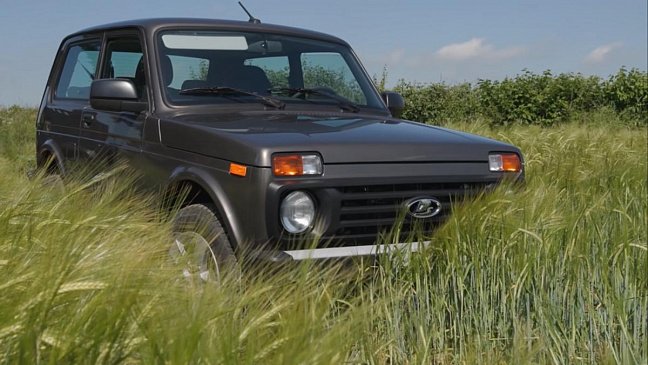 Британские блогеры оценили внедорожные возможности отечественной Lada Niva Legend
