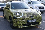 Кроссовер MINI Aceman попал на новые фотоизображения во время движения в Мюнхене