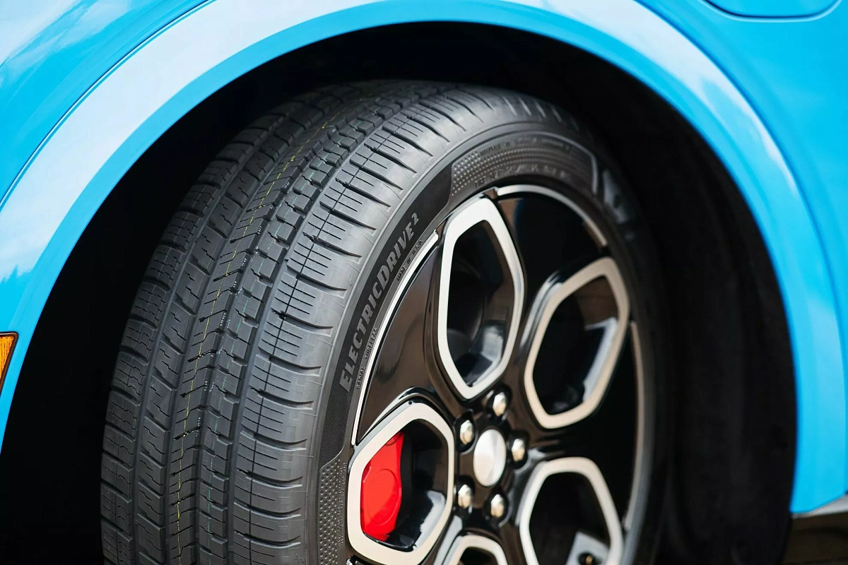 Компания Goodyear представила бесшумные шины для электромобилей