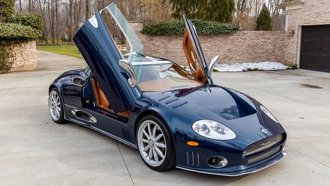 На аукционе продают редкий суперкар Spyker C8 Laviolette с мотором V8 от Audi 