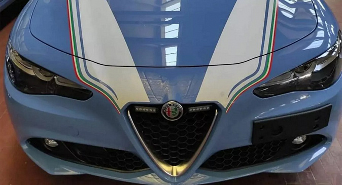 В Интернете показали обновленную Alfa Romeo Giulia 2023 модельного года без маскировки