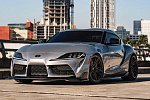 Toyota Supra выглядит сдержанно и стильно на бронзовых дисках Vossen