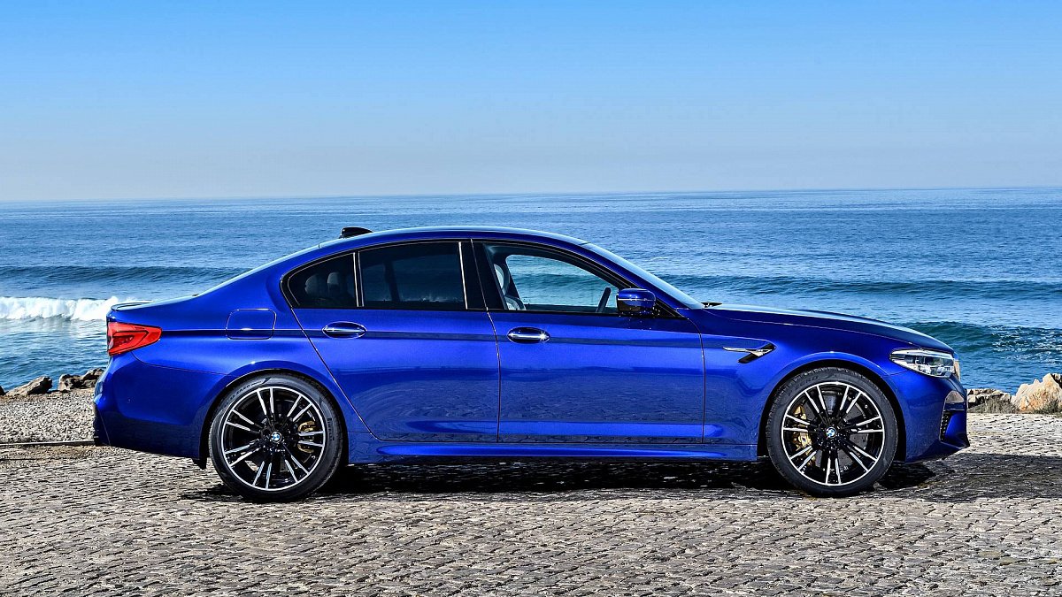 Появились подробности о пакете Competition для BMW M5 