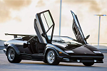 Lamborghini Countach LP 500 известного певца выставили на продажу на аукционе