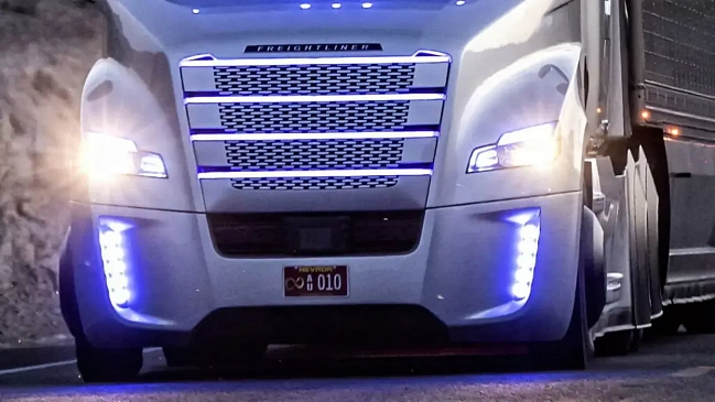 С помощью нового законопроекта, беспилотные грузовики наконец смогут выйти на дороги 