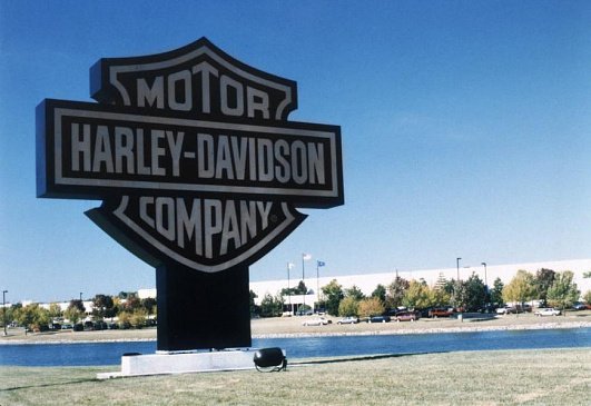 Продажи мотоциклов Harley-Davidson продолжают падать