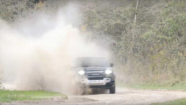 Land Rover показал, что новый Defender является настоящим внедорожником 