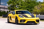 Для Porsche 718 GT4 RS представили тюнинг-комплект за 4 958 490 руб. Что туда входит