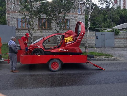 В Воронеже показали уникальный летающий и плавающий отечественный электрокар