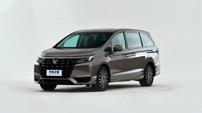 Компания Honda представила обновленный минивэн Elysion для рынка Китая 