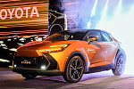 Toyota запустила сборку кроссоверов C-HR нового поколения