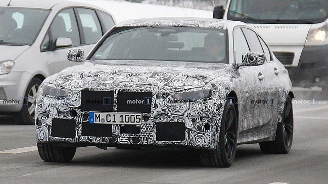 Новая BMW M3 продолжает активные тесты на городских дорогах