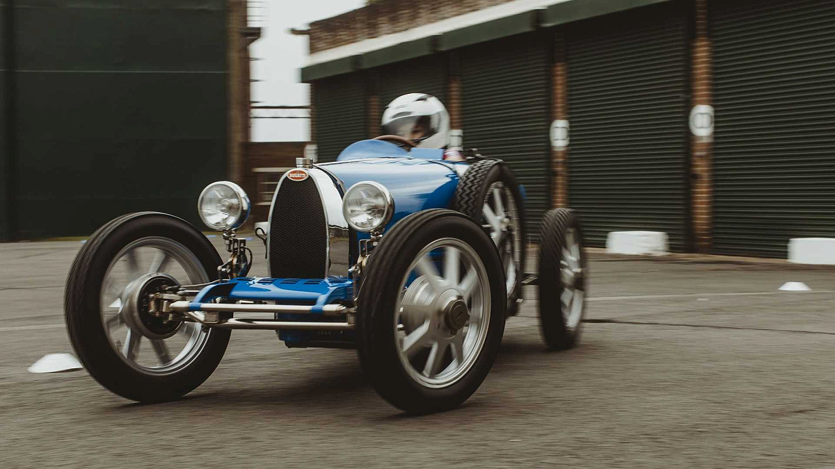 Bugatti Baby II Championship: гонки на иконической реплике для детей и взрослых в Великобритании