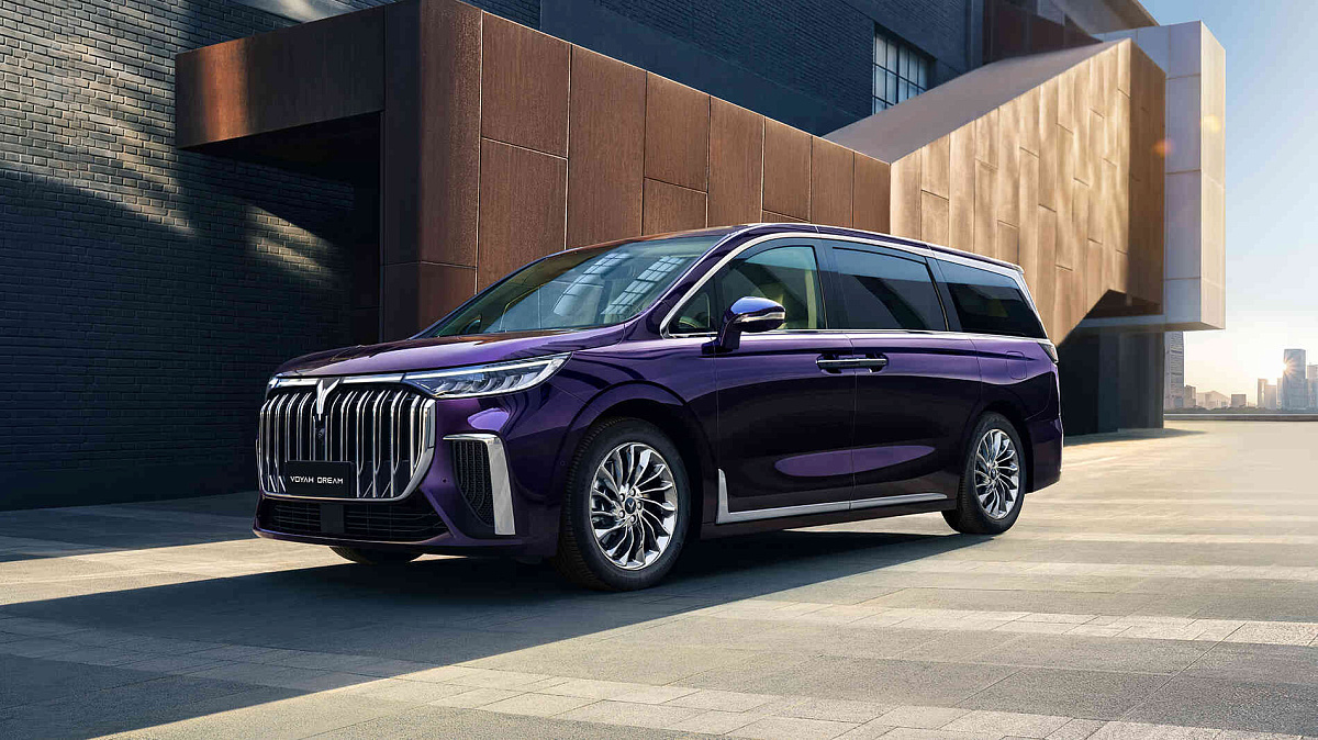 Гибридный монстр: Voyah Dream+ проедет 1220 км - новый люкс-минивэн в РФ